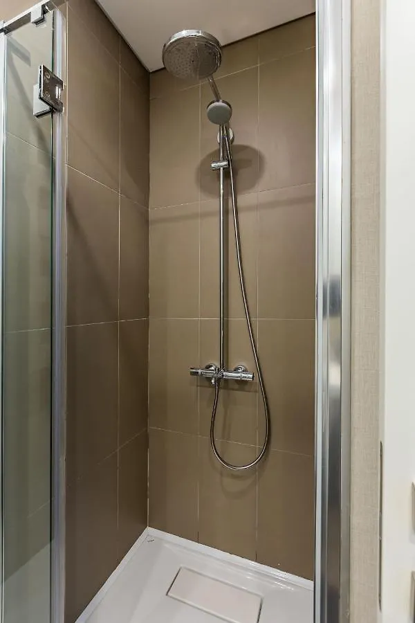 Modern Studio Flat With Panoramic City View In Atasehir Istanbul Lägenhet
